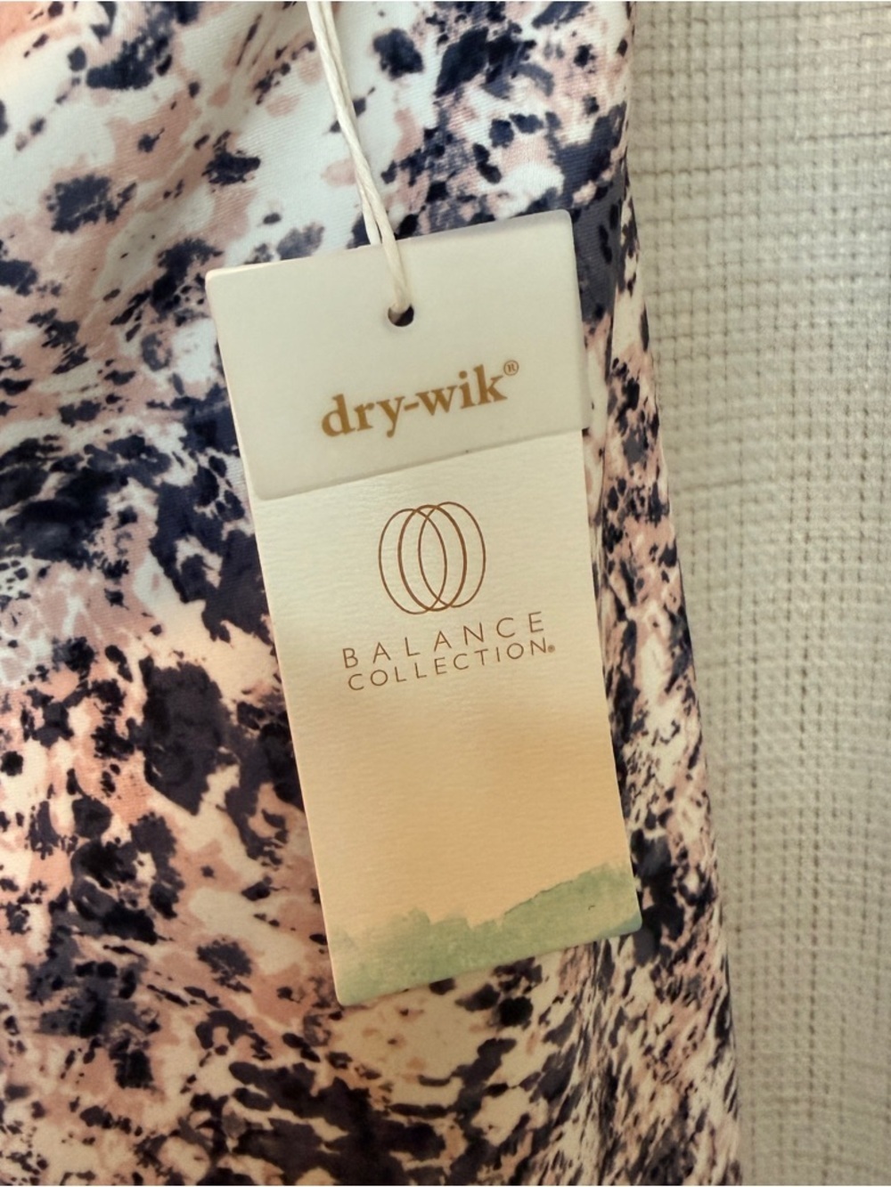 Balance Collection Leggings - Picture 2 of 8
